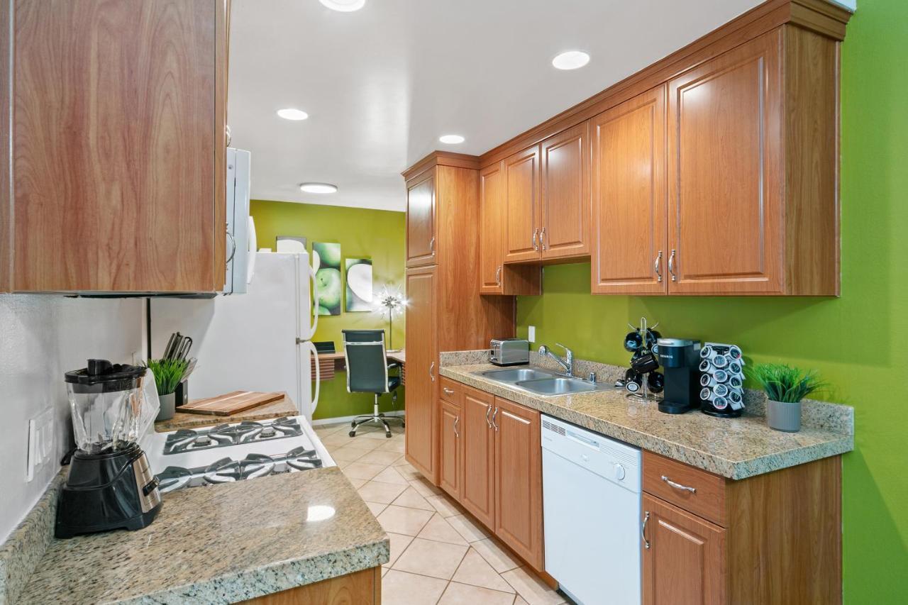 Beverly Hills Gem 1 Bedroom Apt With Parking 218 Los Angeles Exterior photo